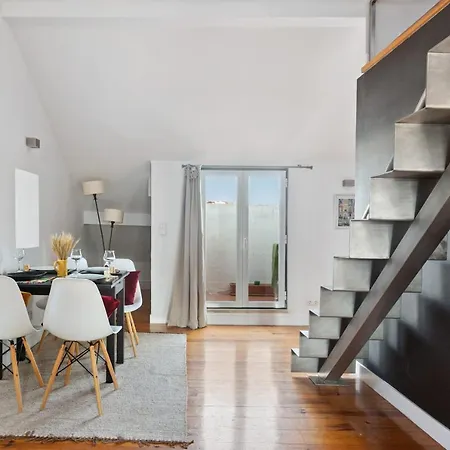 Modern Spacious Mezzanine With Balcony In *